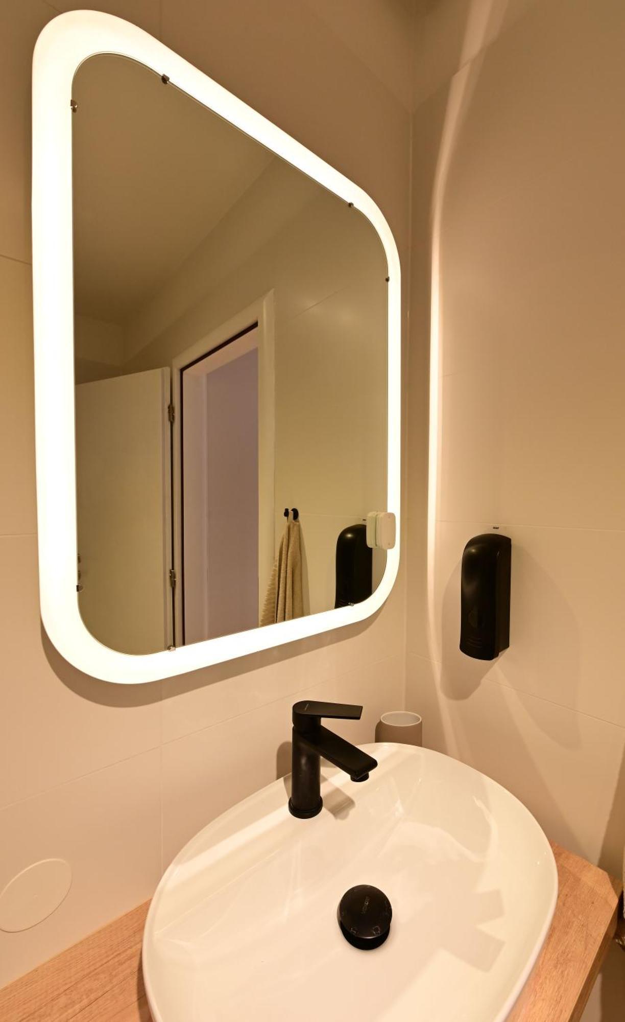 Delux Apartment La Arena With Private Garage ซาเกร็บ ภายนอก รูปภาพ