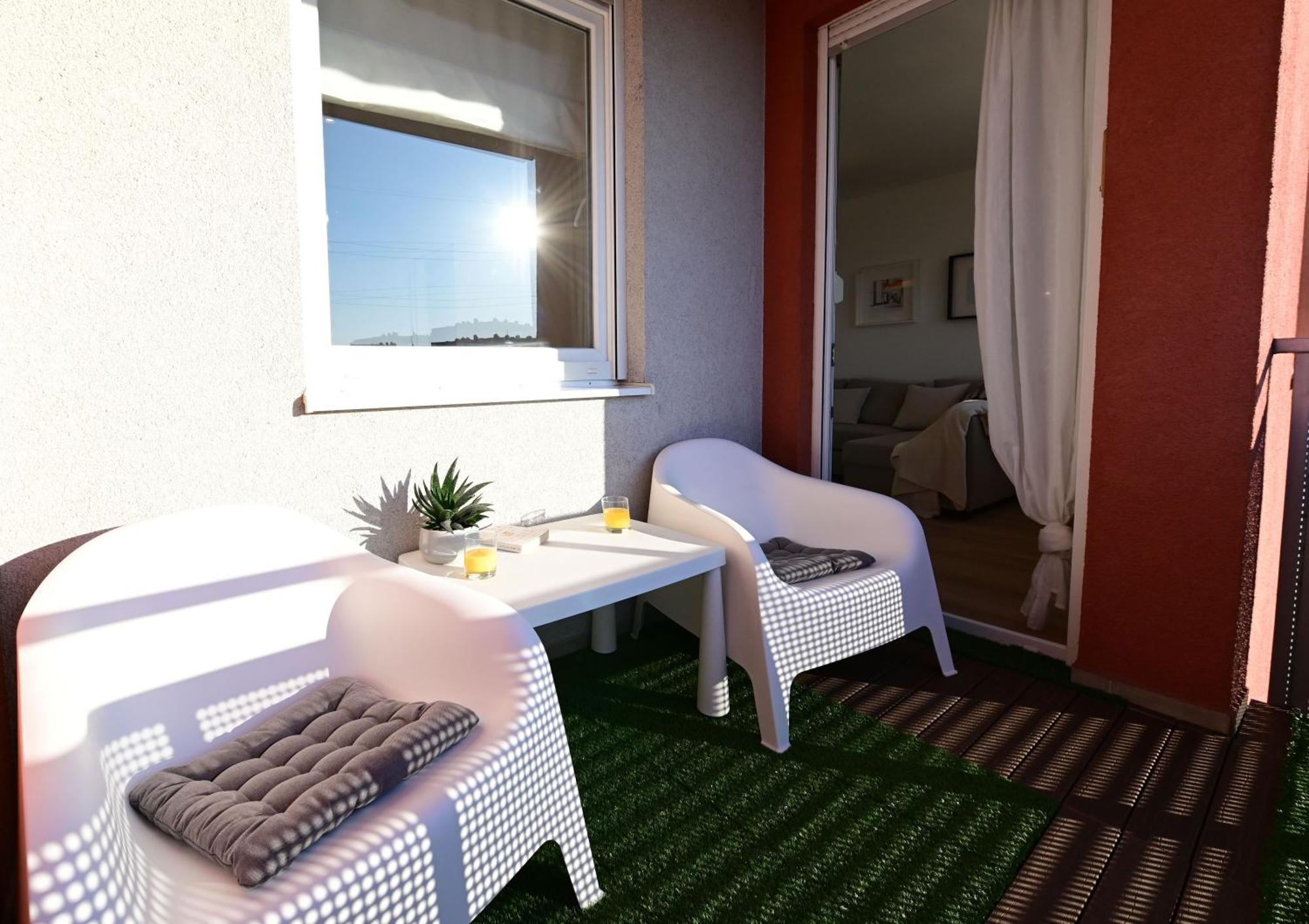 Delux Apartment La Arena With Private Garage ซาเกร็บ ภายนอก รูปภาพ